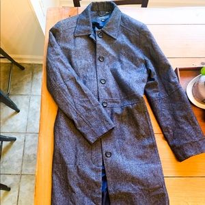 Long, navy blue, woman’s coat! Beautiful!